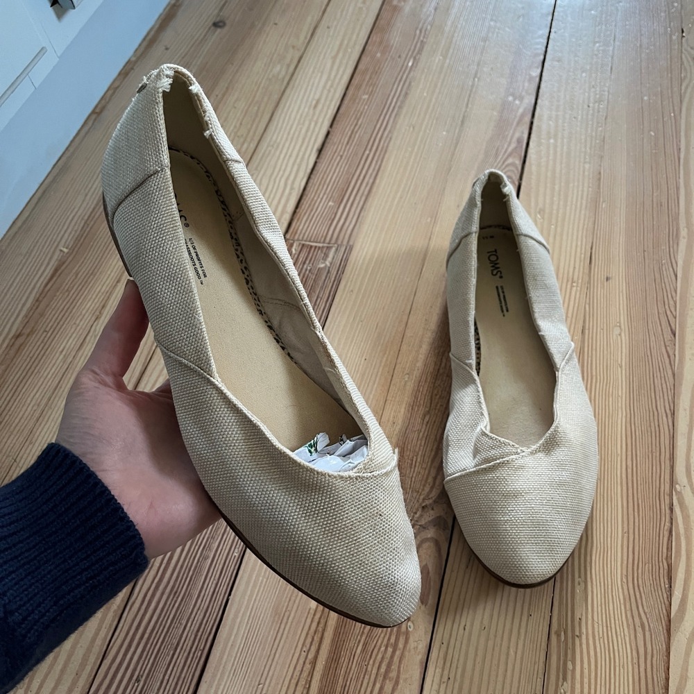 TOMS Jutti Pointed Toe Canvas‎ Ballet Flats Cream Beige Womens 11 Slip On Shoes